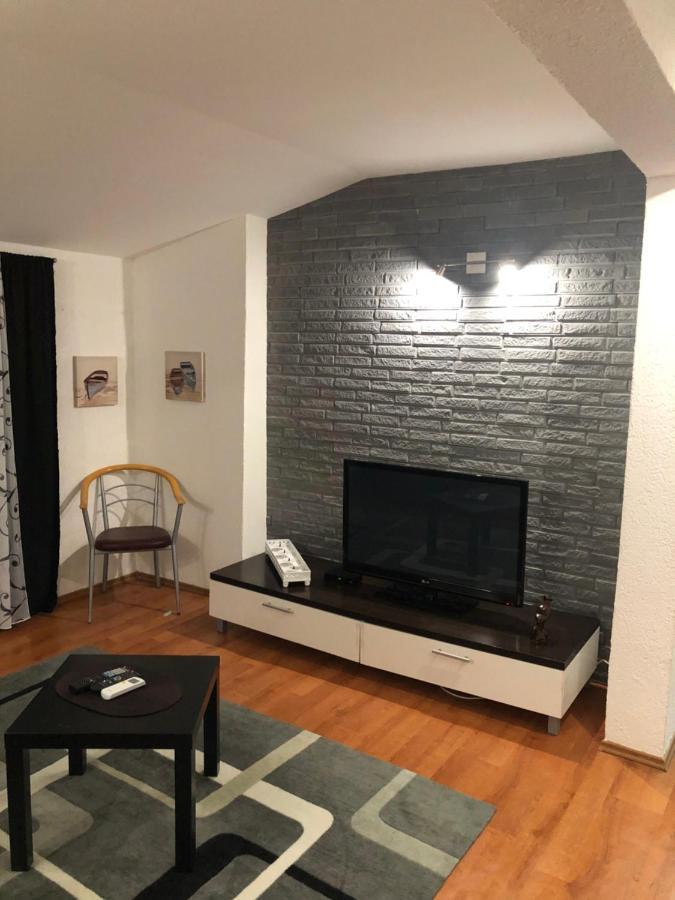 D&d Apartment *